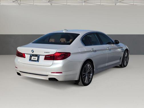 2018 BMW 540 540i