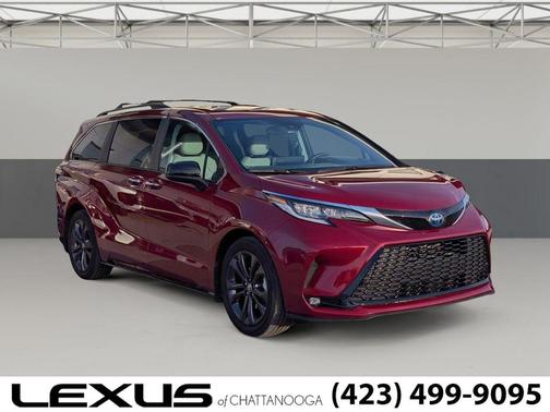 2022 Toyota Sienna XSE 7 Passenger