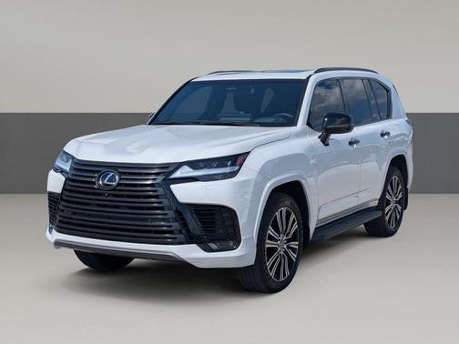 Eminent White Pearl 2025 Lexus LX 600 Luxury