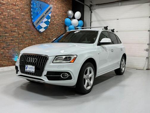 White 2017 Audi Q5 2.0T Premium Plus
