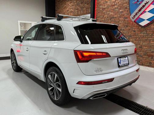 2022 Audi Q5 45 S line Premium Plus