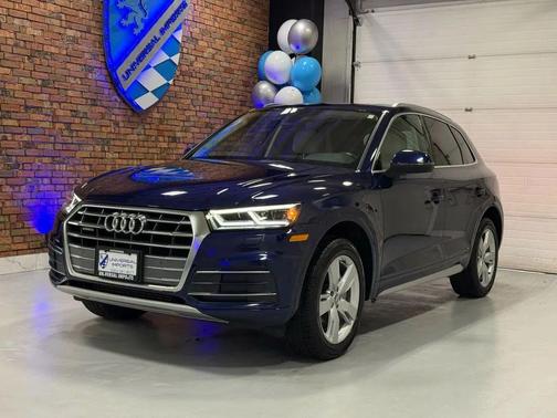 Blue 2019 Audi Q5 2.0T Premium Plus