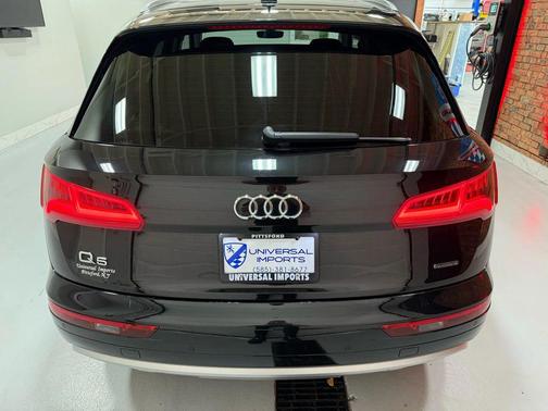 2020 Audi Q5 45 Premium Plus