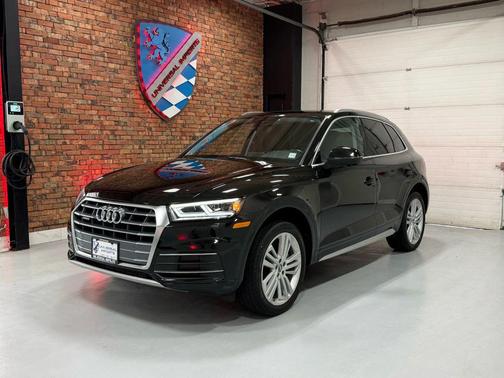 2020 Audi Q5 45 Premium Plus