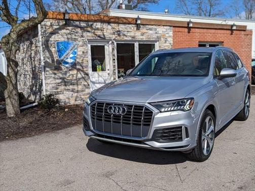 2021 Audi Q7 55 Premium Plus