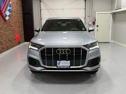 2021 Audi Q7 55 Premium Plus