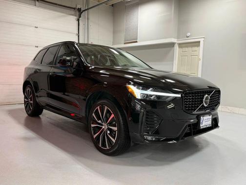 2025 Volvo XC60 B5 Plus