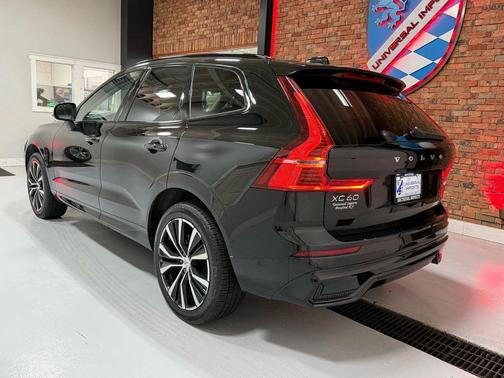 2025 Volvo XC60 B5 Plus