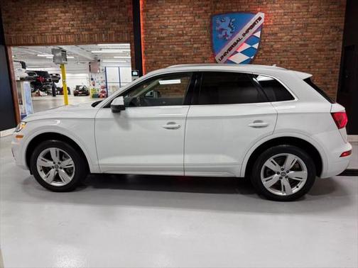 2019 Audi Q5 2.0T Premium Plus