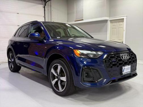2022 Audi Q5 45 S line Premium Plus