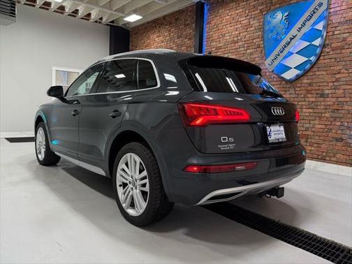2018 Audi Q5 2.0T Premium Plus