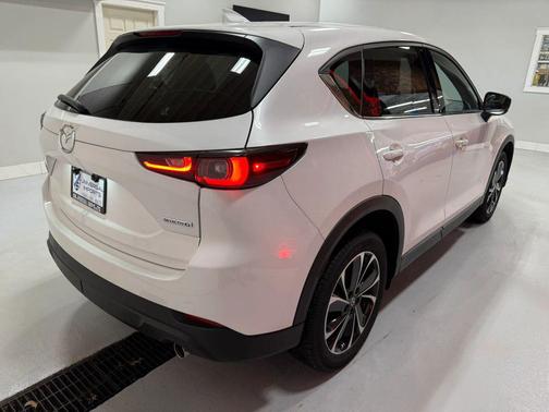 Rhodium White Metallic 2023 Mazda CX-5 2.5 S