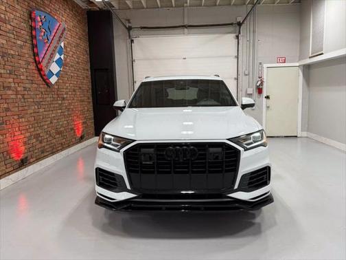 2021 Audi Q7 55 Premium Plus
