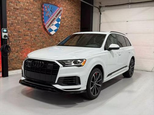 2021 Audi Q7 55 Premium Plus