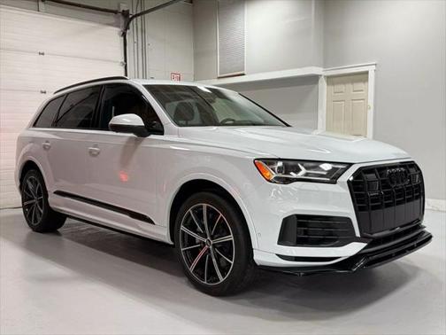 2021 Audi Q7 55 Premium Plus