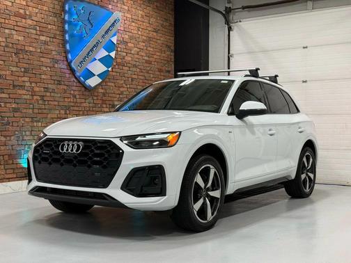 2023 Audi Q5 45 S line Premium Plus