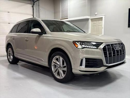 2022 Audi Q7 55 Premium Plus