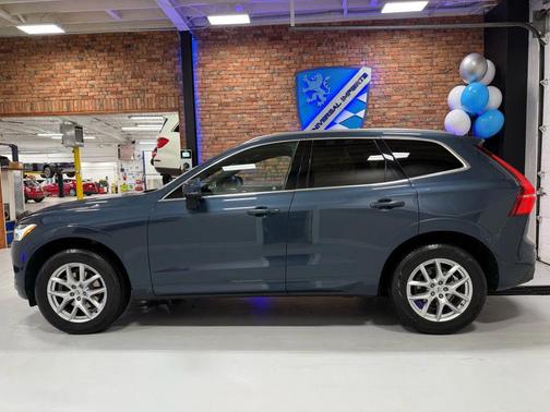 2018 Volvo XC60 T5 Momentum