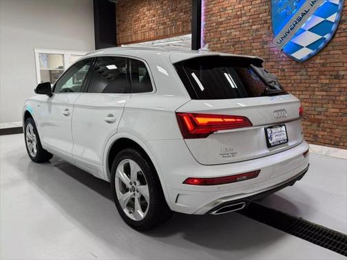 2022 Audi Q5 45 S line Premium Plus