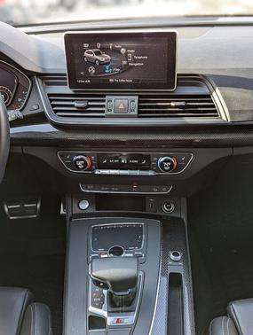 Photo 5 of 15 of 2019 Audi SQ5 Premium Plus