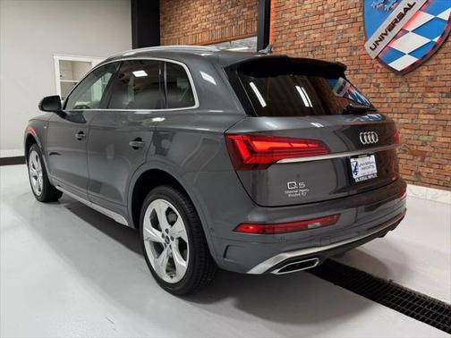 2022 Audi Q5 45 S line Prestige