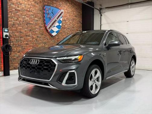 2022 Audi Q5 45 S line Prestige
