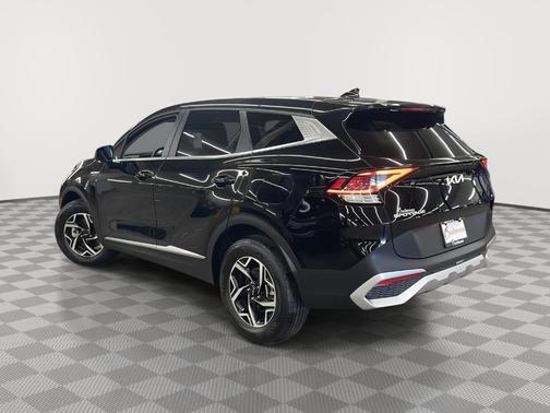 Ebony Black 2025 Kia Sportage LX