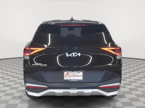 Ebony Black 2025 Kia Sportage LX