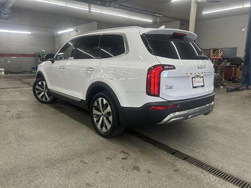 2022 Kia Telluride S