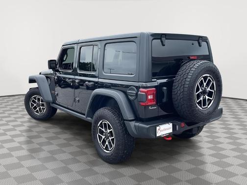 Black Clearcoat 2024 Jeep Wrangler Rubicon
