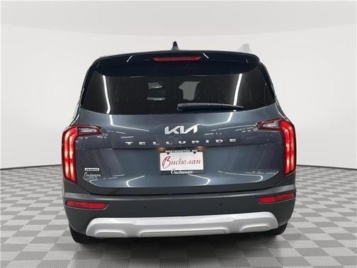 2022 Kia Telluride LX