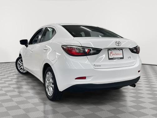2017 Toyota Yaris iA Base