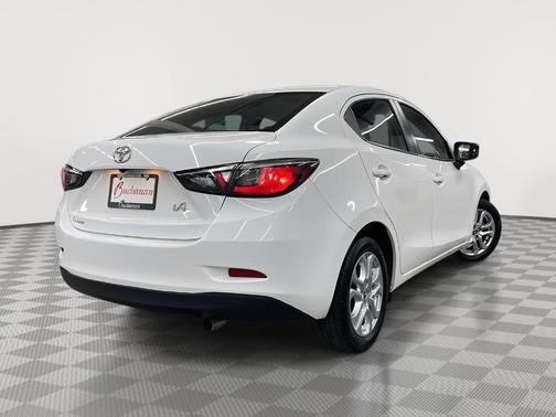 2017 Toyota Yaris iA Base