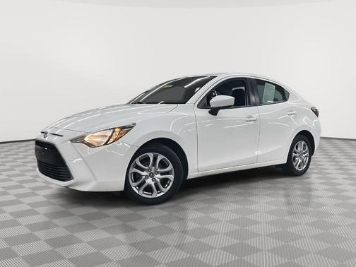 2017 Toyota Yaris iA Base