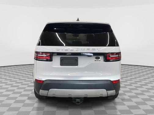 Fuji White 2017 Land Rover Discovery HSE LUXURY