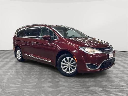 2018 Chrysler Pacifica Touring-L