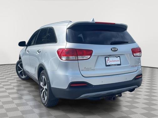 2016 Kia Sorento EX