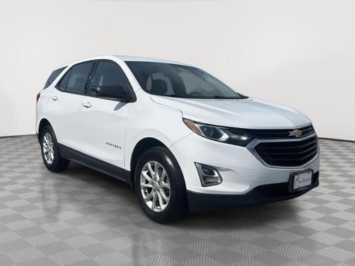 Summit White 2018 Chevrolet Equinox LS