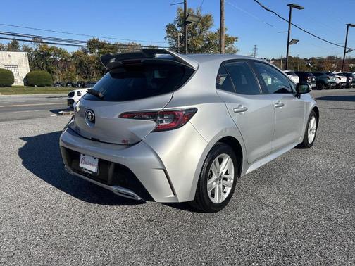 2020 Toyota Corolla Hatchback SE