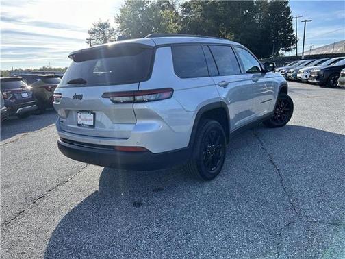 2024 Jeep Grand Cherokee L Laredo