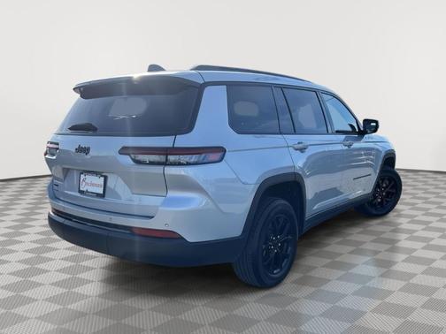 2024 Jeep Grand Cherokee L Laredo