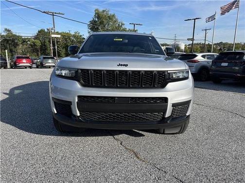 2024 Jeep Grand Cherokee L Laredo