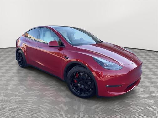 2023 Tesla Model Y Performance