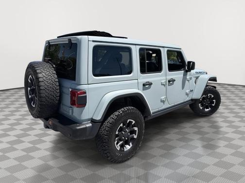 Earl Clearcoat 2024 Jeep Wrangler 4xe Rubicon
