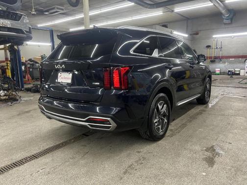 2022 Kia Sorento Hybrid S