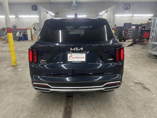 2022 Kia Sorento Hybrid S