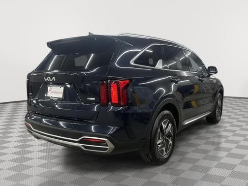 2022 Kia Sorento Hybrid S