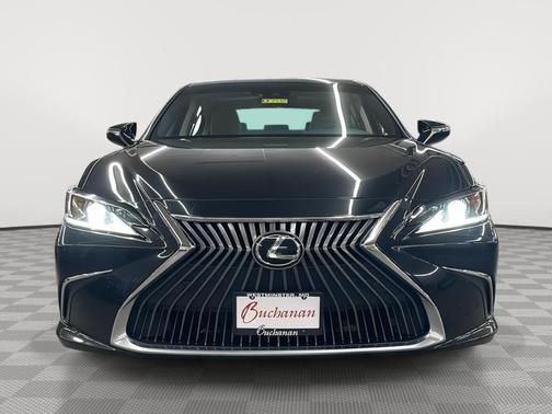 2021 Lexus ES 250