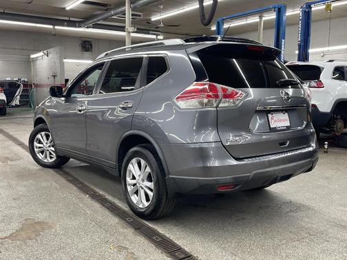 2016 Nissan Rogue SV