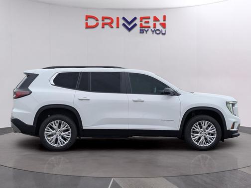 2026 GMC Acadia Elevation FWD